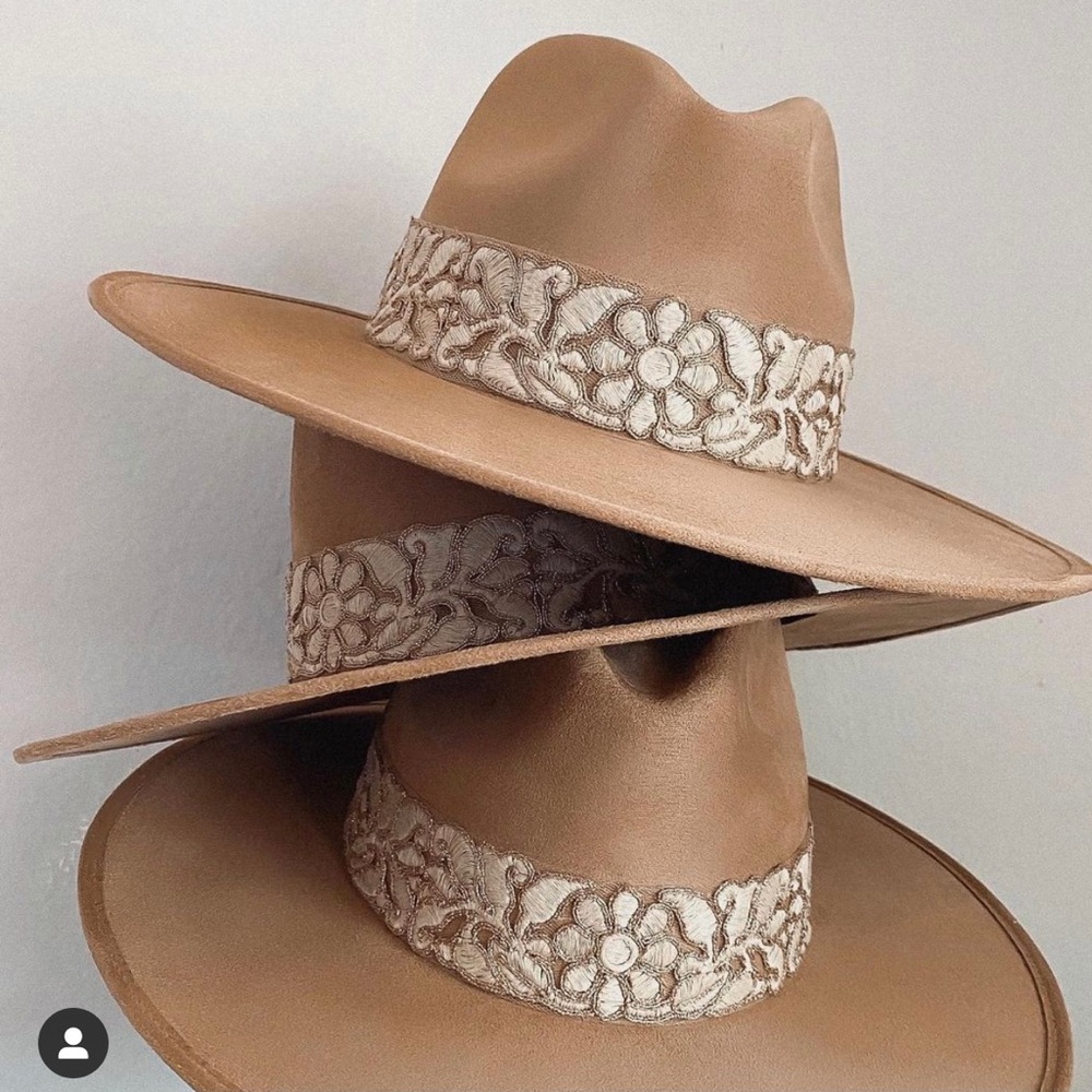 Hats N Roses “Evelyn”